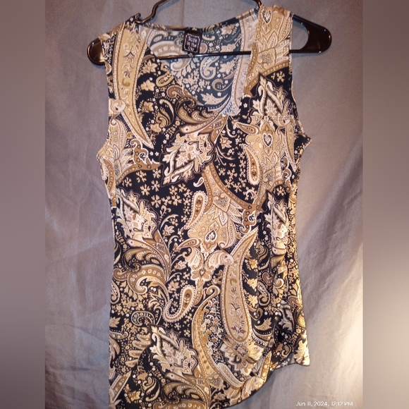 Susie in the city pailsy pleated stretch medium blouse - Picture 1 of 7